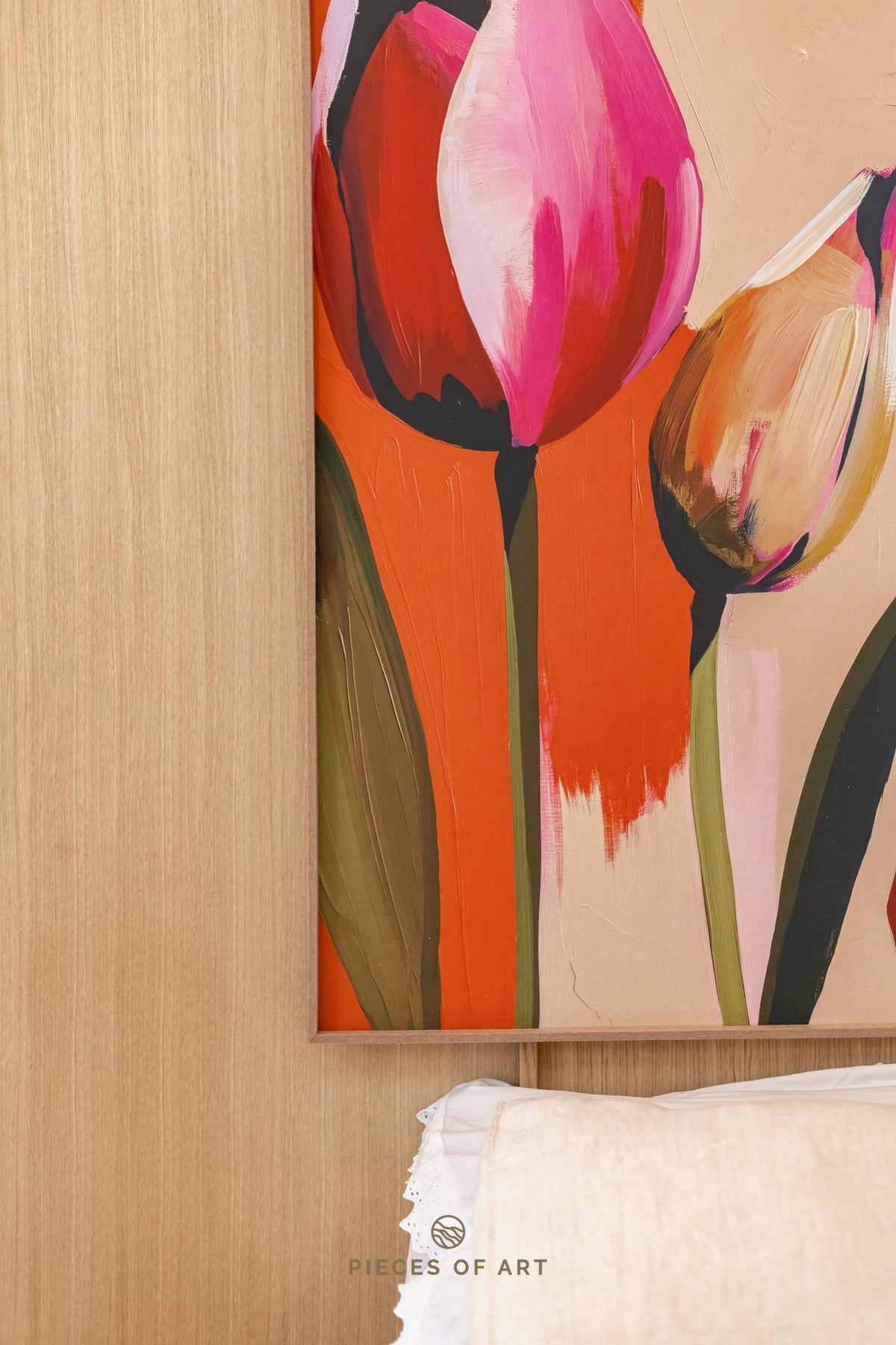 Acoustic painting, in a bedroom, for a quieter room