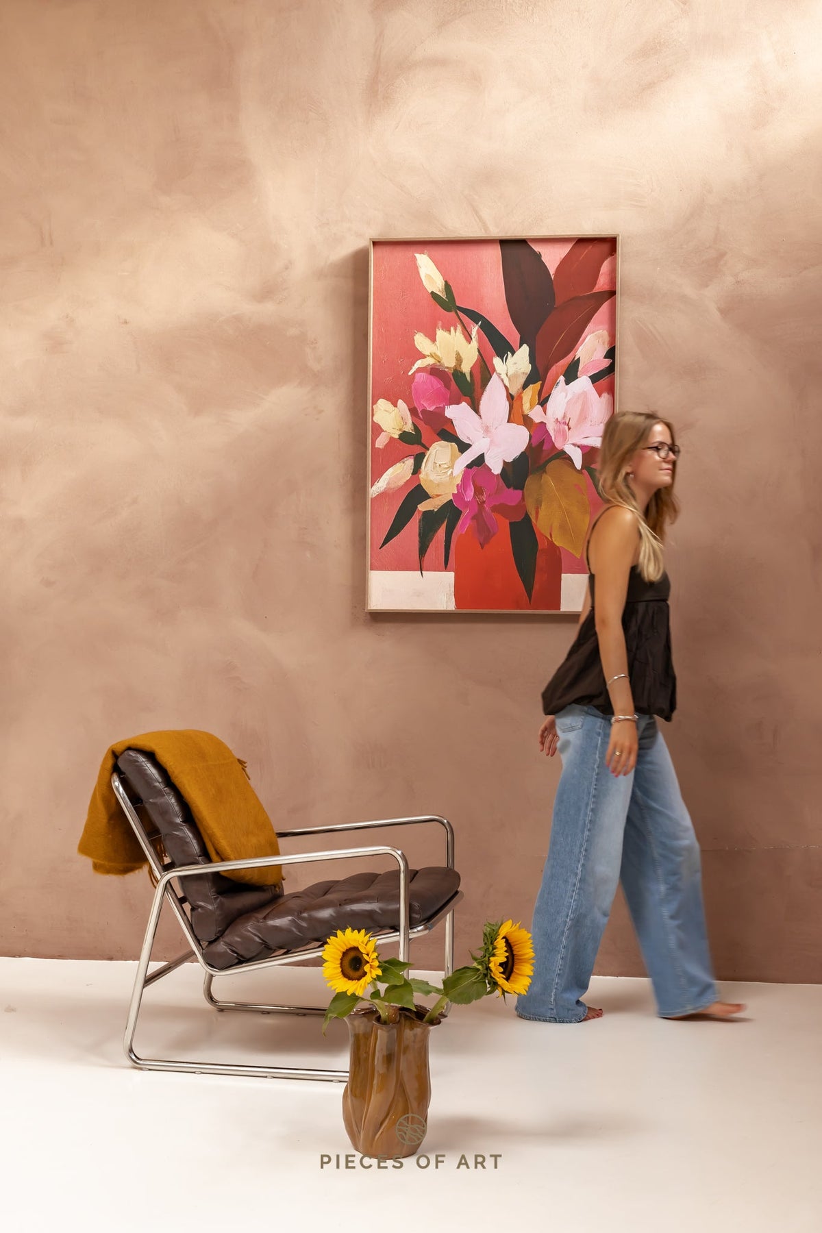 Acoustic painting, in a meeting room, for a calmer room